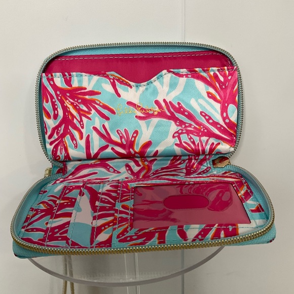 Lily Pulitzer Tiki Palm Design Wristlet Wallet Phone Case Pink Blue Zip Close - Picture 14 of 16